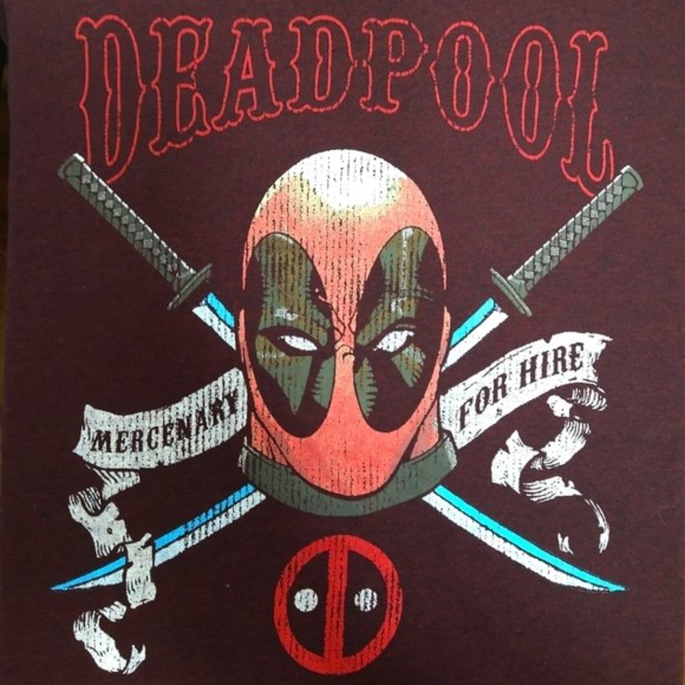 Marvel Deadpool Tshirt XXL/2XL Burgundy